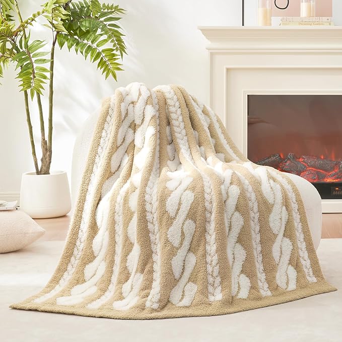 Amélie Home Knit Throw Blanket for Couch, Super Soft Fuzzy Cozy Throw, Giftable Knitted Blanket for Women Men, Birthday, Sofa Bed Living Room Decor, 50" x 60", Cable Beige & White