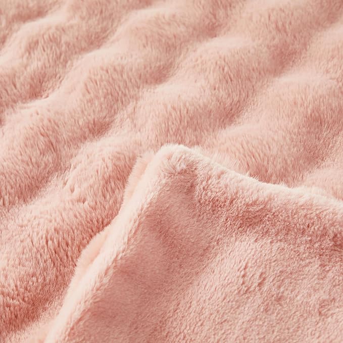 Faux Fur Throw Blanket for Couch Cozy Fuzzy Soft Plush Thick Fluffy Fleece Bubble Blanket for Sofa Bedroom Living Room, 51x63 Inches Pink