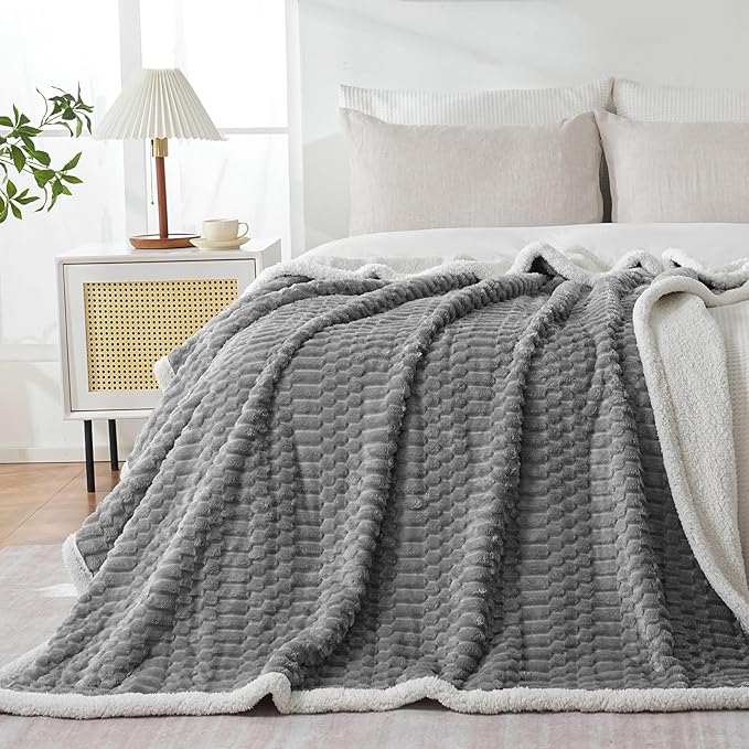 Sherpa Throw Blanket for Couch Flannel Cozy Soft Thick Blanket Warm Twin Blanket for Bed Fleece Home Decor Gifts, Z01 - Gray, 60"*80"