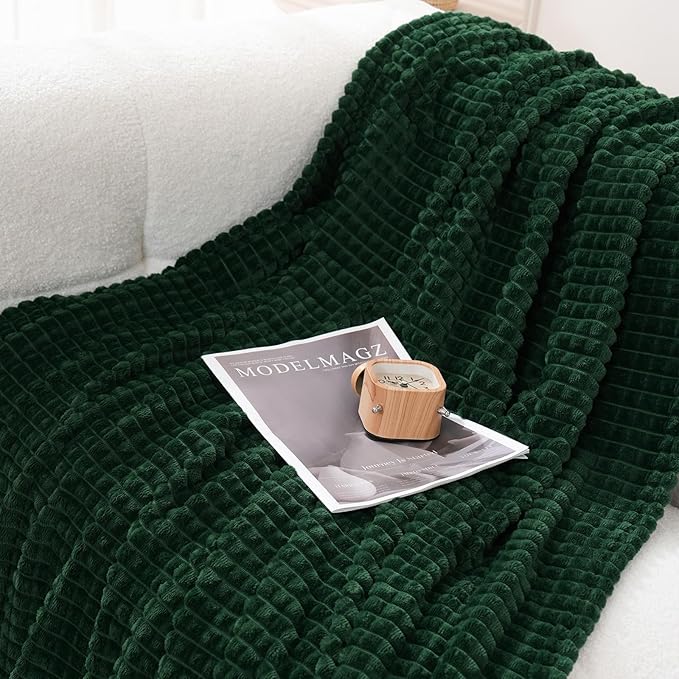 Puncuntex Flannel Fleece Throw Blanket Dark Green 90"×90",Super Soft Plush Cozy Blanket with Square Grid Design Luxury for Couch Sofa Chair