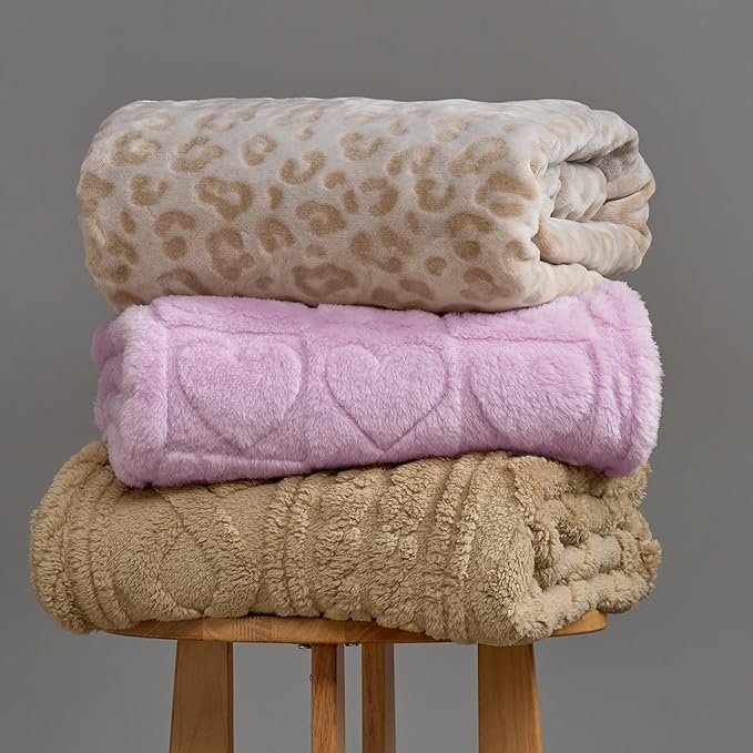 Joiedomi Throw Blanket for Couch, Soft Fleece Blankets Gifts for Women Mom Girls, 280GSM Cozy Cute Soft Throw Home Room Decor Aesthetic Gifts 50x60 Inches