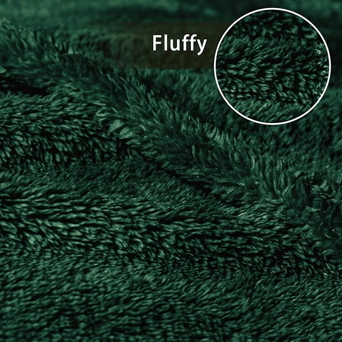 Exclusivo Mezcla King Size Blanket for Bed, Super Soft Velvet Plush Fleece Blankets, Fuzzy Cozy and Warm for Winter, 90x104 Inches, Forest Green