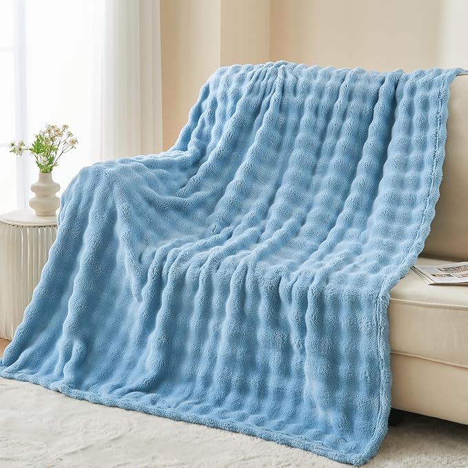 NEWCOSPLAY Twin Blanket for Couch Blue Super Soft Flannel Fleece 3D Bubble Lightweight Bed Blanket All Season Use (Blue, Twin(60"x80"))