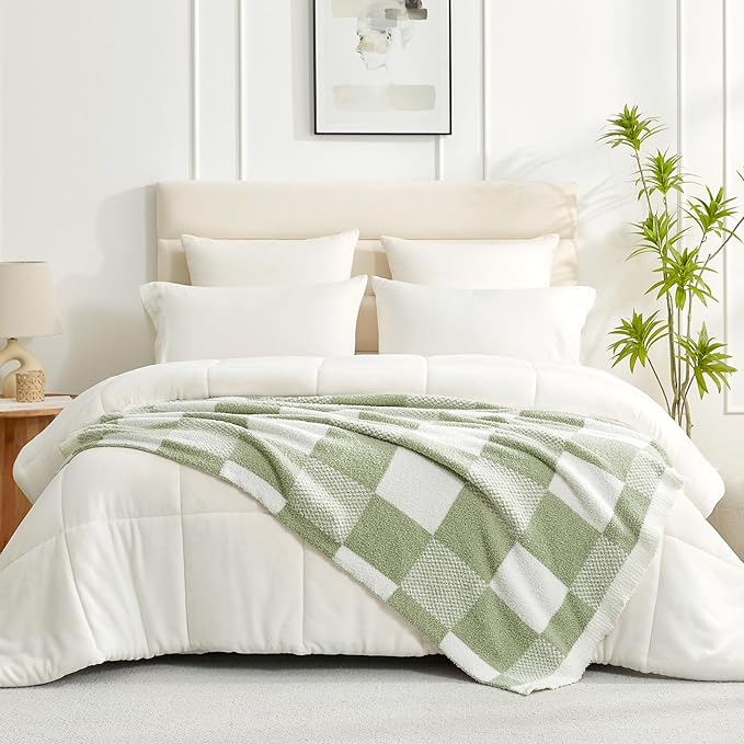 Snuggle Sac Checkered Blanket, Sage Green Throw Blanket for Couch Plaid Microfiber Fluffy Warm Cozy Fuzzy Soft Throw Blanket Reversible Checker Blankets for Sofa, Chair, Bed, 60x80 inches