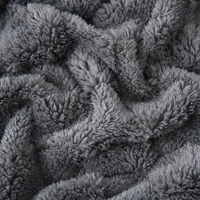 Grey Fleece Throw Blanket 60”×80” for Couch Sofa Bed,Super Soft Cozy Plush Microfiber Flannel Blanket with 3D Checkered Design Lightweight for Adults,Woman,Girls