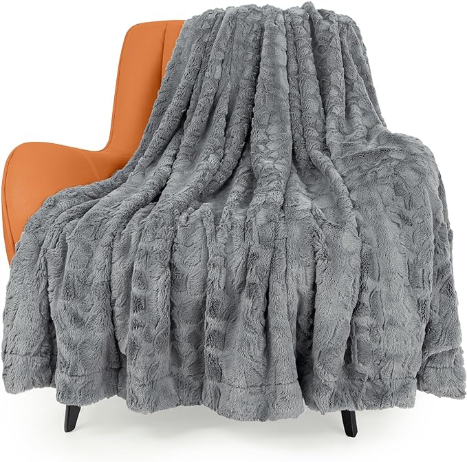 TOONOW Faux Fur Luxury Throw Blanket,Double Side Soft Fluffy Shaggy Fuzzy Blanket for Couch Sofa Bed (Light Grey, Throw)