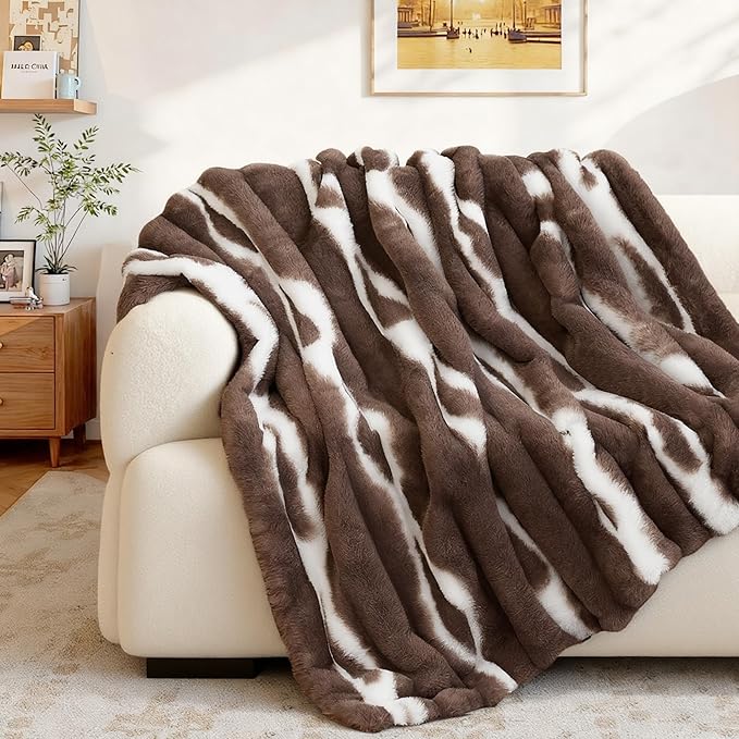 Faux Rabbit Fur Throw Blanket – 850GSM Thick & Warm, Ultra Soft Plush Blanket for Couch, Bed, Sofa, Ideal Gift for Women, 60" × 80", Chocolate