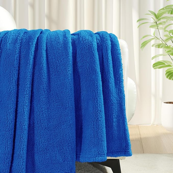 Exclusivo Mezcla Soft Fleece Throw Blanket for Couch, Super Soft Velvet Plush Fleece Blankets, Fuzzy Cozy and Warm for Winter, 50x60 Inches, Cobalt Blue