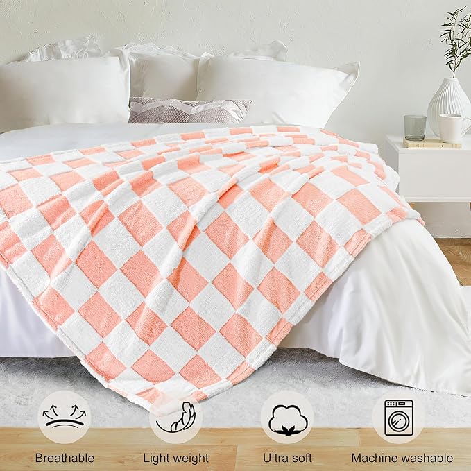Exclusivo Mezcla Fleece Blanket Queen, Cozy Lightweight Fuzzy Checkered Blanket for Bed, Suitable for All Seasons, Pink, 90" x 90"