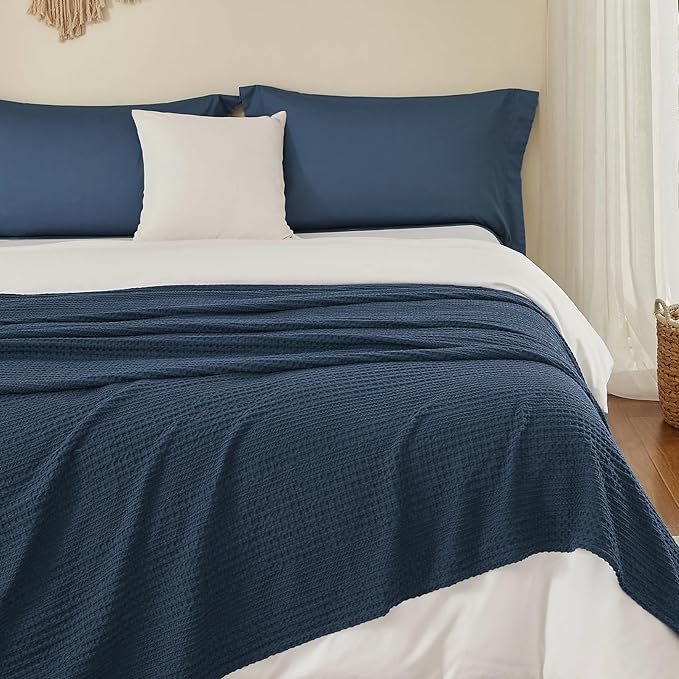 PHF Lightweight Waffle Weave Blanket King Size, Breathable & Ultra Soft, 104"x 90" Soft & Cozy Thin Blanket for All Season & Hot Sleepers, Bed, Home Decor - Navy Blue
