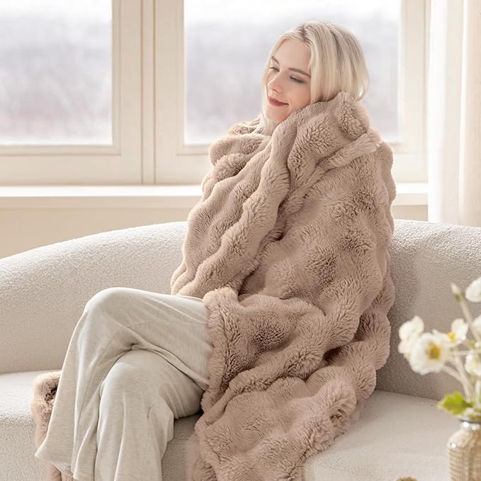 EXQ Home Fluffy Faux Rabbit Fur Throw Blanket for Couch, Soft Luxury Bubble Double Sided Plush Blanket, Cozy Thick Warm Fuzzy Decorative Blanket for Bed Chair Sofa Living Room,50"X60"(Brown)