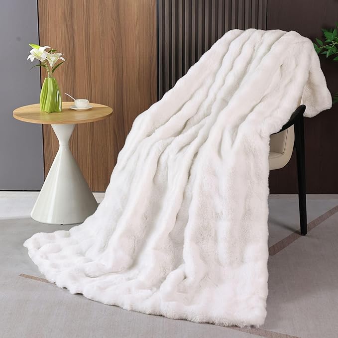 Cream Beige Faux Fur Throw Blanket for Couch, Double-Sided Bubble Textured Plush Blanket with Soft Flannel Back, Decorative Throw for Sofa or Bed, Machine Washable, 60 x 80, 860 GSM