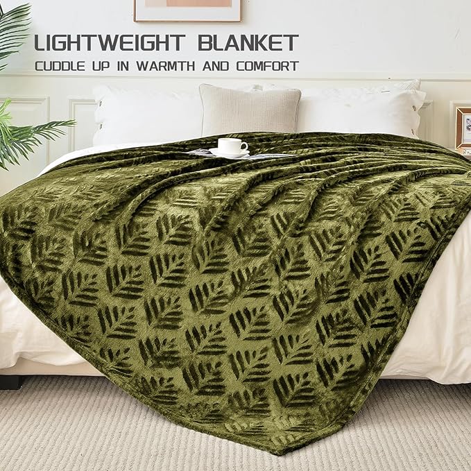 Exclusivo Mezcla Twin Size Fleece Blanket for Bed, Super Soft and Cozy Blankets All Season Use, Leaves Pattern, Plush Fuzzy Lightweight, Olive Green, 60x80 Inch