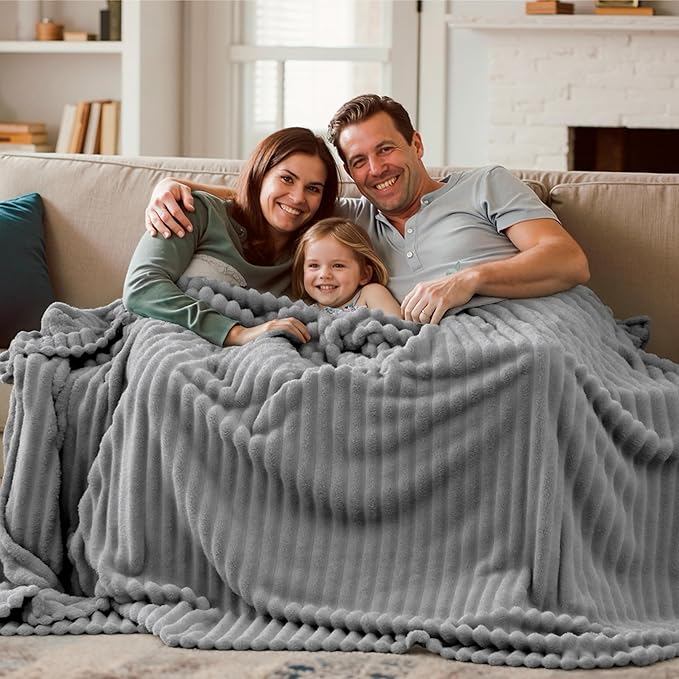 Joiedomi Queen Size Blanket for Bed, Soft & Warm Grey Fleece Blankets Gifts for Women Men Mom, Cozy Cute Soft Throw 90x90 Inches