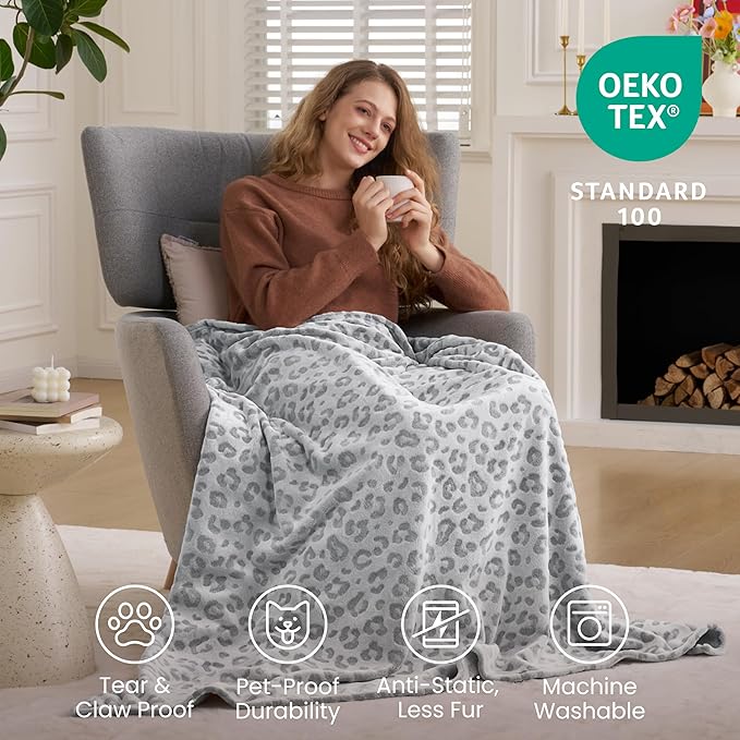 Joiedomi Throw Blanket for Couch, Soft Fleece Blankets Gifts for Women Mom Girls, 280GSM Cozy Cute Soft Throw Home Room Decor Aesthetic Gifts 50x60 Inches