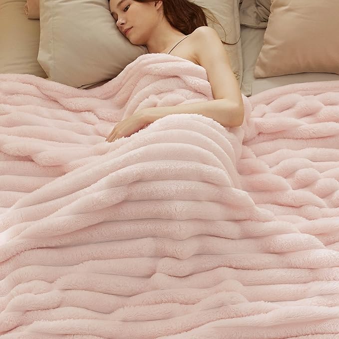 Bedsure King Size Blanket for Bed - 350GSM Super GentleSoft Fuzzy Fluffy Cozy Blankets for Women, Cute Large Plush Fleece Throws for Girls, Pink，108x90 Inches, Wider Striped Design