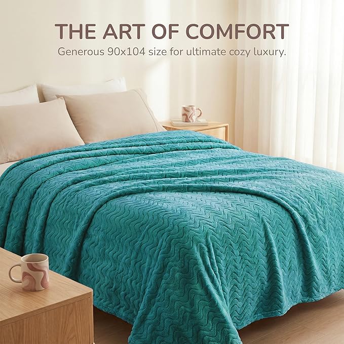 Exclusivo Mezcla King Blanket for Bed, Cozy Lightweight Fleece Blankets for All Season, Decorative Giftable Fuzzy Plush Wave Textured Suitable for Women, Men, Teal, 90x104 Inches