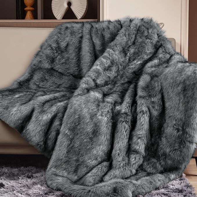 Touchat Luxury 1000GSM Faux Fur Throw Blanket, Super Heavy Thick Warm Cozy Blankets for Couch Bed Sofa, Plush Fuzzy Elegant Soft Reversible Mink Blanket for Living Room Bedroom, Queen Size, GreyBlack