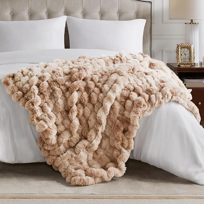 Hyde Lane Soft Faux Rabbit Fur Throw Blanket, Cute Plush Fuzzy Blanket for Sofa Couch, Thick Fluffy Shaggy Throw for Women Girls As a Gift, Brun Rabbit, 50"x60"