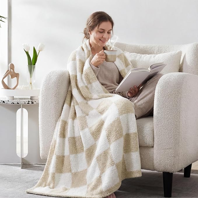 WRENSONGE Checkered Throw Blanket, Beige Soft Cozy Fluffy Warm Hand Made Throw Blankets for Couch, Sofa, Chair, Bed, Camping, Picnic, Travel Lightweight Bed Blanket - 50"*70"