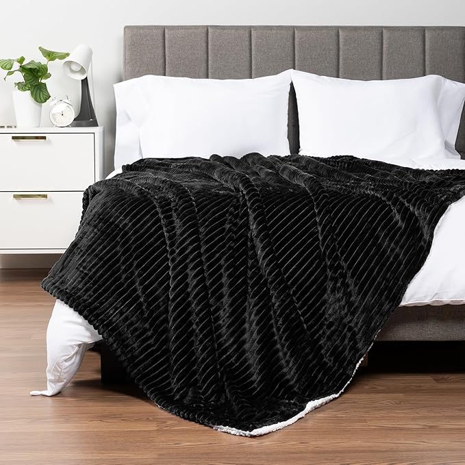 PAVILIA Black Sherpa Fleece Throw Blanket for Couch, Soft Plush Fuzzy Blankets, Fluffy Flannel Sherpa Blanket for Sofa, Warm 3D Ribbed Winter Blanket Gift, 50x60 inches