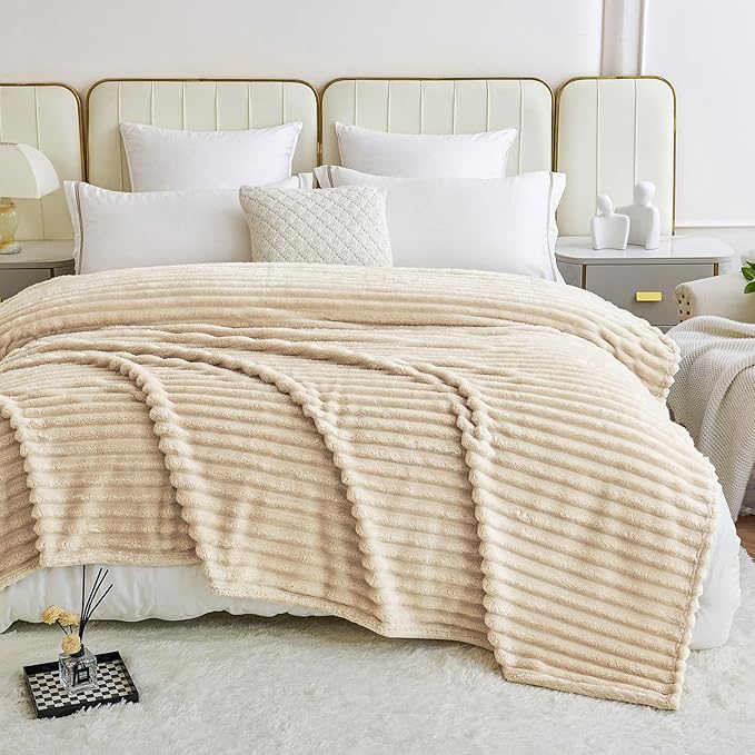 Comelady Fleece Blanket Queen Size for Bed,3D Ribbed Jacquard Warm Fluffy Throw Blanket for Couch Sofa Room Decor-Lightweight Cozy Fuzzy Blanket for All Seasons(Light Brown,90"×90")