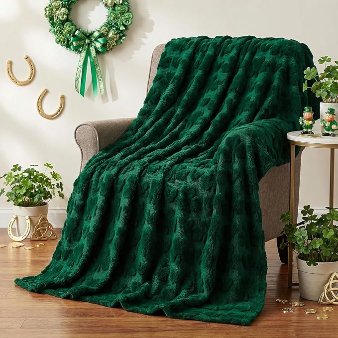 Horaldaily St. Patrick's Day Solid Blanket Throw, Drak Green Shamrock Heart Soft Fuzzy Plush Faux Fur Cozy Blankets for Couch Sofa Bed Lounging, Ideal Gifts for Kids Adults Wife Self, 60x80