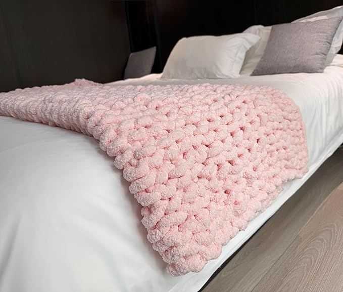 Chunky Knit Blanket Throw 48"x71", Chenille Throw Blankets, Handmade Warm & Cozy Blanket Couch Bed Home Decor, Soft Breathable Fleece Banket, Christmas for Couch Bed Sofa Best Gift (Pink)