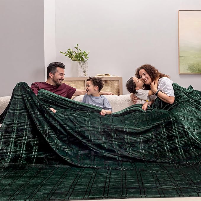 COOVA Oversized King Fleece Blanket 120x120 inches, Soft Cozy Warm Giant Extra Large 10'x10' Blanket for Bed, Sofa, Couch,Travel, Camping, California Huge Big Throw Blanket, Checkered Forest Green