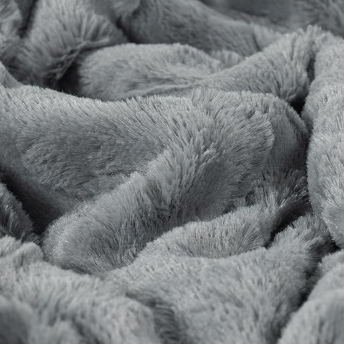 TOONOW Faux Fur Luxury Throw Blanket,Double Side Soft Fluffy Shaggy Fuzzy Blanket for Couch Sofa Bed (Light Grey, X-Large Twin Size)