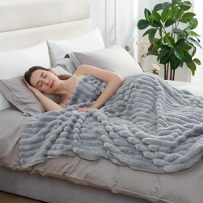 Amélie Home Faux Fur Throw Blanket for Couch, Cozy Fuzzy Fluffy Fur Luxurious Soft Striped Plush Gift Blankets for Family Sofa Chair, 60"x80", Light Grey