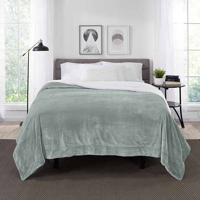 Genteele Sherpa Throw Blanket Super Soft Reversible Ultra Luxurious Plush Blanket, 90 x 90 inches, Sage/White