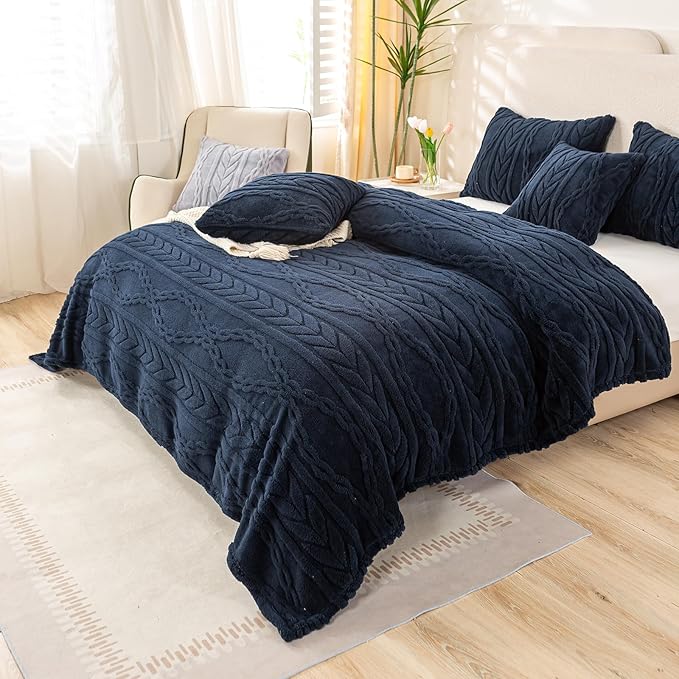 YUSOKI Twin XL Blanket Single Layer,Weight(3.1lb),370GMS-3D Stylish Design for Gift Home Decor (Navy,65"x90")