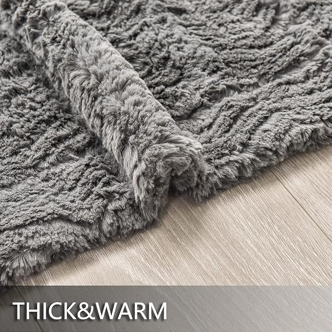 YUSOKI Luxury Faux Fur Throw Blanket(Without Pillows) 2 Layers,3lb,All Ages,Home Decoration, (Grey,50" x 63")