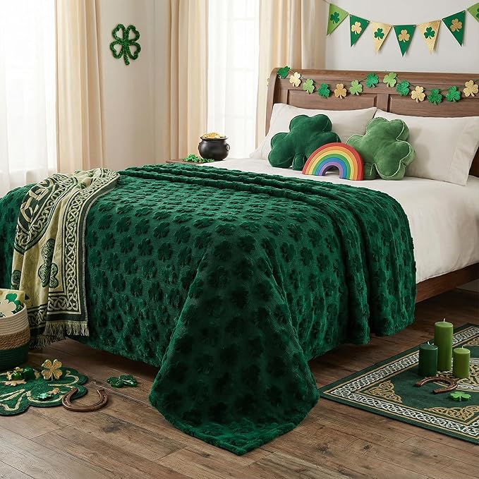 Horaldaily St. Patrick's Day Solid Blanket Throw, Drak Green Shamrock Soft Fuzzy Plush Faux Fur Cozy Blankets for Couch Sofa Bed Lounging, Ideal Gifts for Kids Adults Wife Self, 50x60
