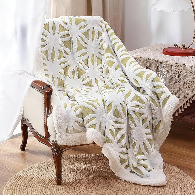 LOMAO Sherpa Fleece Blanket Easter Gifts for Mom Cozy Soft Throw Blanket for Women Men Dual Sided Couch Sofa Bed Blanket (Fruit Green, 60''x80'')