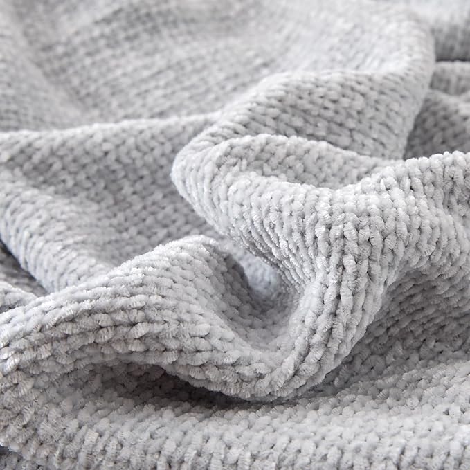 Amazon Basics Chunky Chenille Knit Microfiber Throw Blanket for Couch, Bed and Sofa, Soft and Warm Lightweight Jersey, 50"×60", Grey