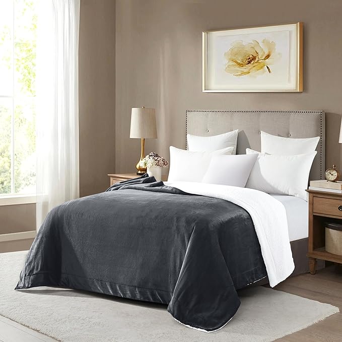 Mocassi Premium Ultra-Soft Flannel Fleece Sherpa Throw Blanket - Warm Cozy Reversible Plush Micromink Blanket for Couch, Bed and Sofa - Fluffy, Christmas Winter Bedding Gift, Twin, Gray