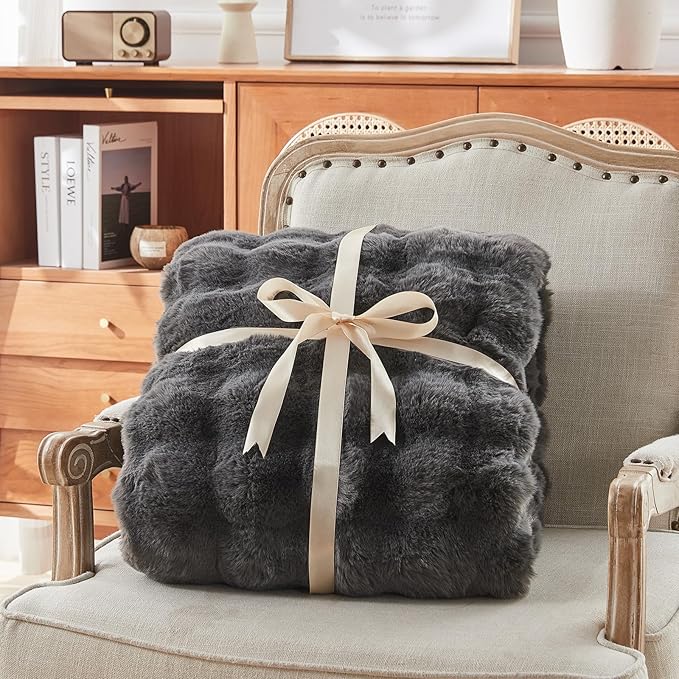 Faux Fur Twin Blanket for Couch, 1000 GSM Cozy Fuzzy Fluffy Soft Plush Thick Bubble Sherpa Blanket for Sofa Bedroom Living Room, Mothers Day Birthday Gifts for Women Home Decor