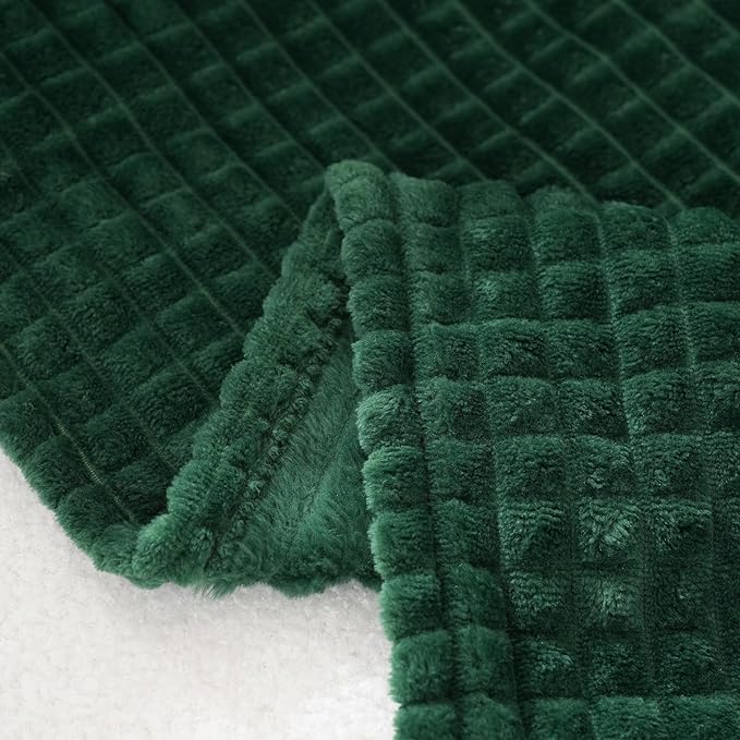 Dark Green Throw Blanket 50"×70" Decorations Fleece Super Soft Plush Fuzzy Cozy Blanket with Square 3D Jacquard Grid Design Luxury Lightweight for Couch Sofa Chair