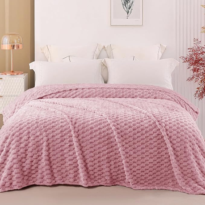 Exclusivo Mezcla Fleece Twin Blanket for Bed, Extra Large Fuzzy Dusty Pink Bed Blankets, Soft Cozy Plush Sofa Throws for All Seasons, 90x66 Inches