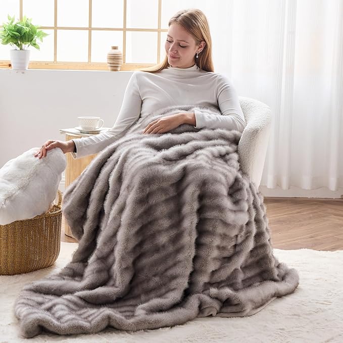 NEWCOSPLAY Faux Fur Throw Blanket Grey Luxury Fluffy Thick Warm Blanket for Couch Sofa Bed 1000GSM (Stripe Grey Thick, Throw(50"x60"))
