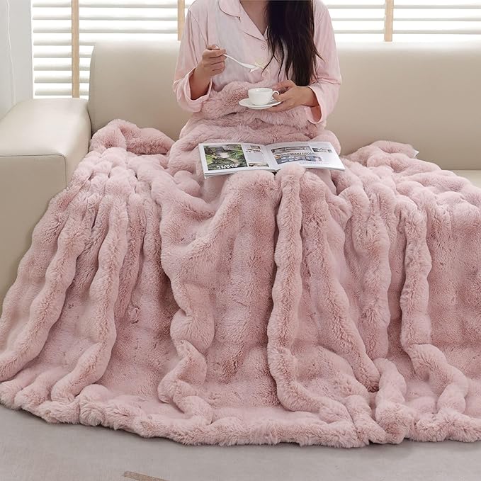 Faux Fur Throw Blanket,60x80 Inch Pink Soft Fluffy Plush Blanket for Bed, Sofa & Bedroom Décor Washable Gifts for Women