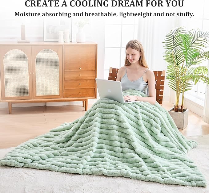 Faux Fur Throw Blanket for Couch, 1000 GSM Cozy Fuzzy Fluffy Soft Plush Thick Bubble Sherpa Blanket for Sofa Bedroom Living Room, Mothers Day Birthday Gifts for Women Home Decor
