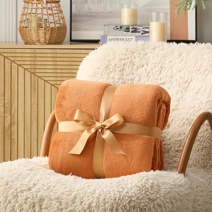 Hansleep Fleece Pumpkin Orange Throw XL Blanket, Super Soft Flannel Fuzzy Plush Cozy Blanket for All Seasons, Pumpkin Orange, Throw XL 50x70 Inches