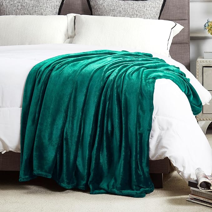 DREAMNINE Extra Large Soft Comfy Fluffy Fleece Bed Blanket Full Size 80" x 90", Luxury Decorative Fuzzy Blanket for Women Girl,Big Cozy Shaggy Warm Flannel Blankets for Winter Autumn Pets,Forest Green