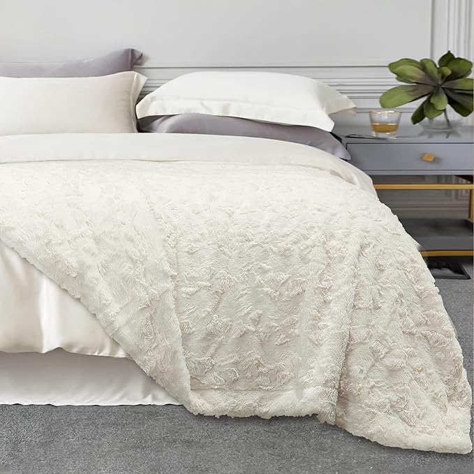TOONOW Faux Fur Luxury Throw Blanket,Double Side Soft Fluffy Shaggy Fuzzy Blanket for Couch Sofa Bed (Cream, Throw)
