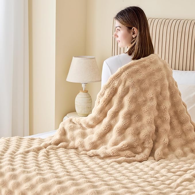 NEWCOSPLAY Queen Blanket for Couch Brown Super Soft Flannel Fleece 3D Bubble Lightweight Bed Blanket All Season Use (Brown, Queen(90"x90"))