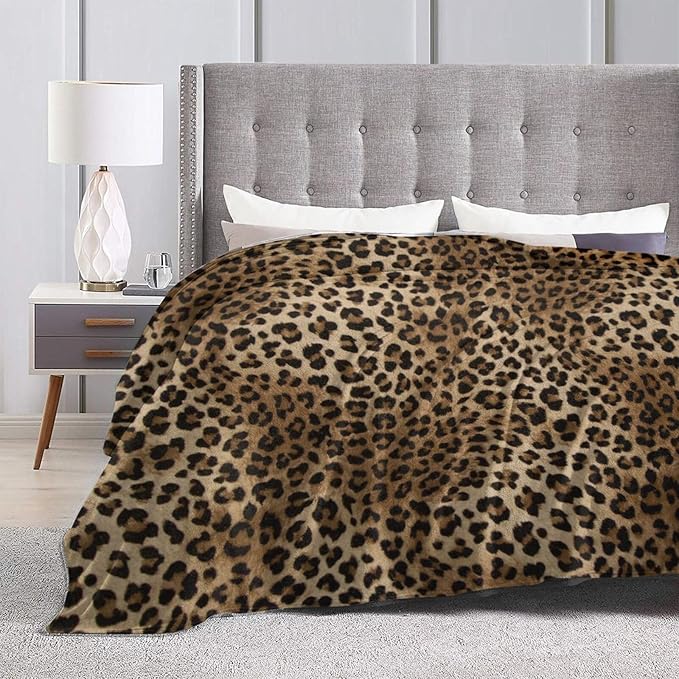 Cheetah Leopard Print Throw Blanket Ultra-Soft Cozy Leopard Decor Fleece Blankets Lightweight Cheetah Blanket for Couch Sofa Bedding Home Decor (50" L x 40" W, Leopard)
