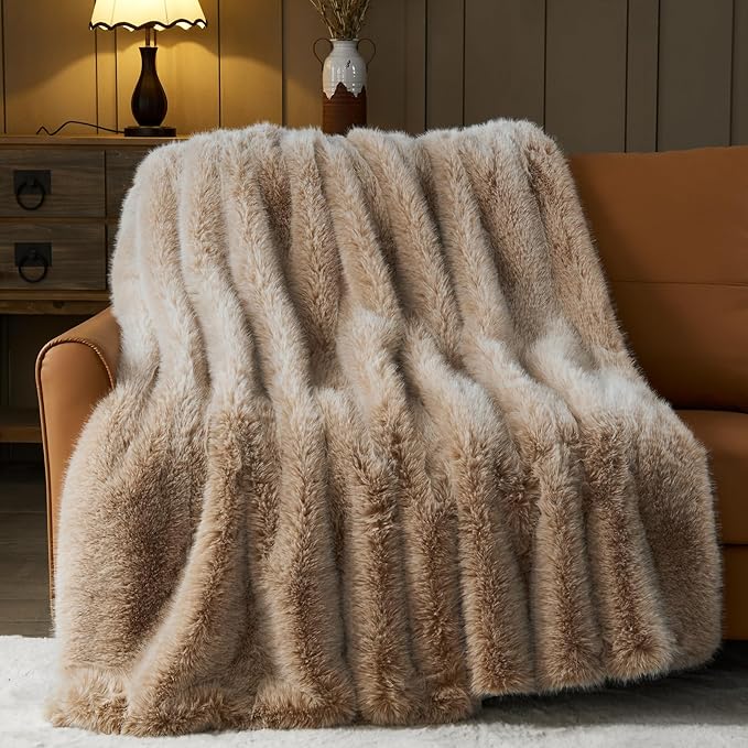 NEWCOSPLAY Faux Fur Twin Blanket Brown White Luxury Fluffy Thick Warm Blanket for Couch Sofa Bed 1000GSM (Brown White Thick, Twin(60"x80"))